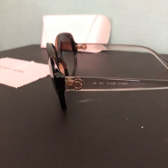 Michael Kors “Isle of Skye” Sunglasses - Picture 7 of 7